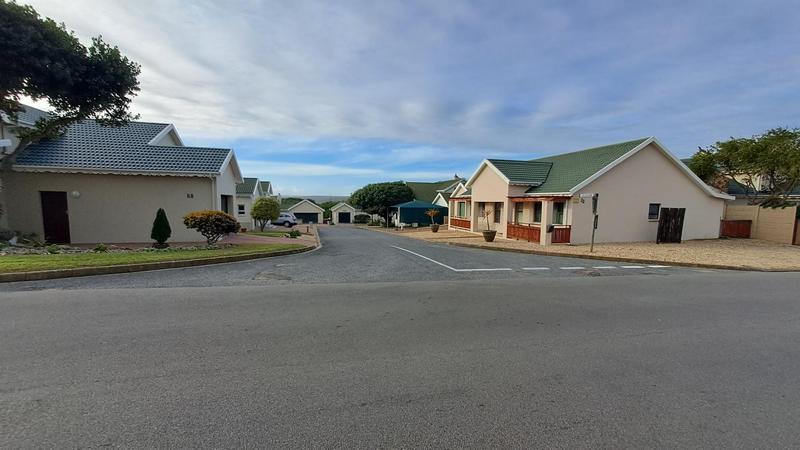 2 Bedroom Property for Sale in Stilbaai Wes Western Cape
